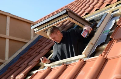 Pose de fenêtres de toit Velux à Laps